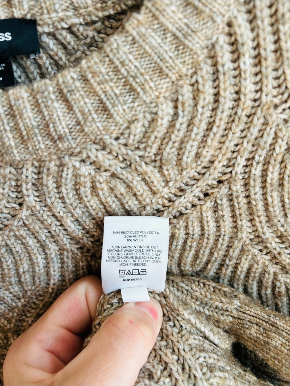 Express Men's Cable Crewneck Sweater in Beige/Tan - Picture 4 of 5